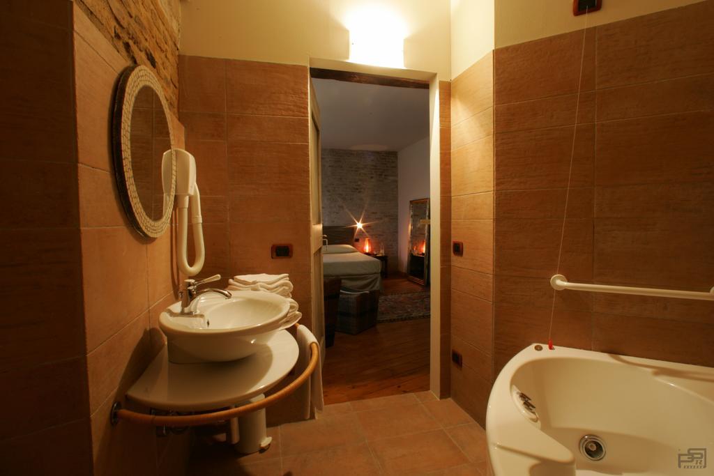 Ristorante Country House Isolabelgatto Villa ฟาโน ห้อง รูปภาพ